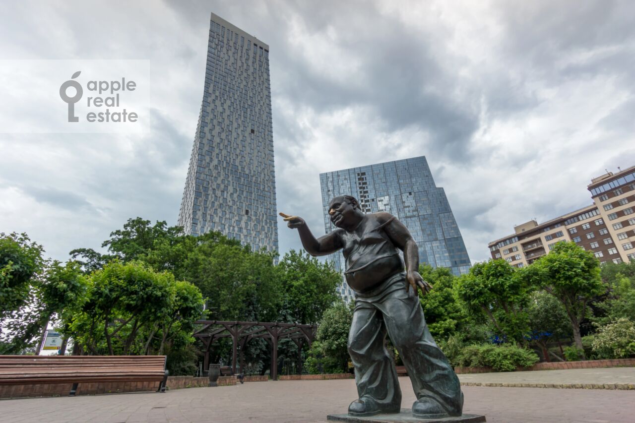 Москва, Мосфильмовская, 8