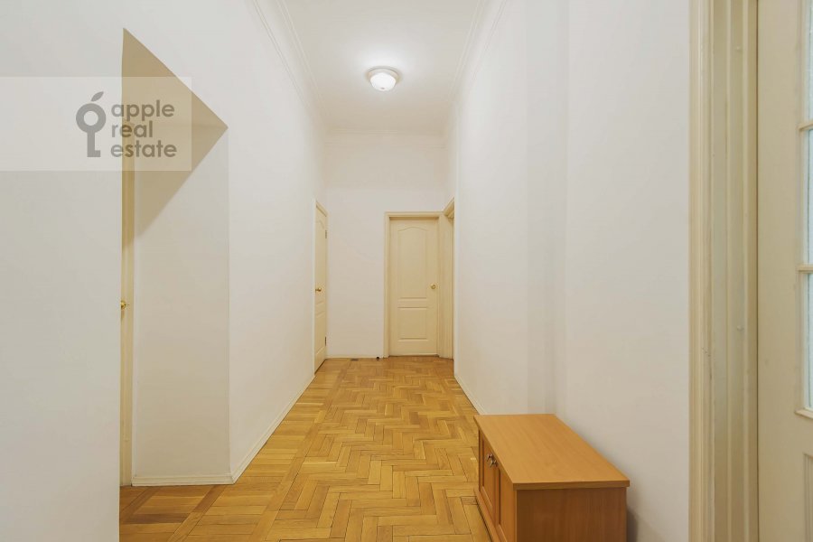 Москва, Лаврушинский пер., 17